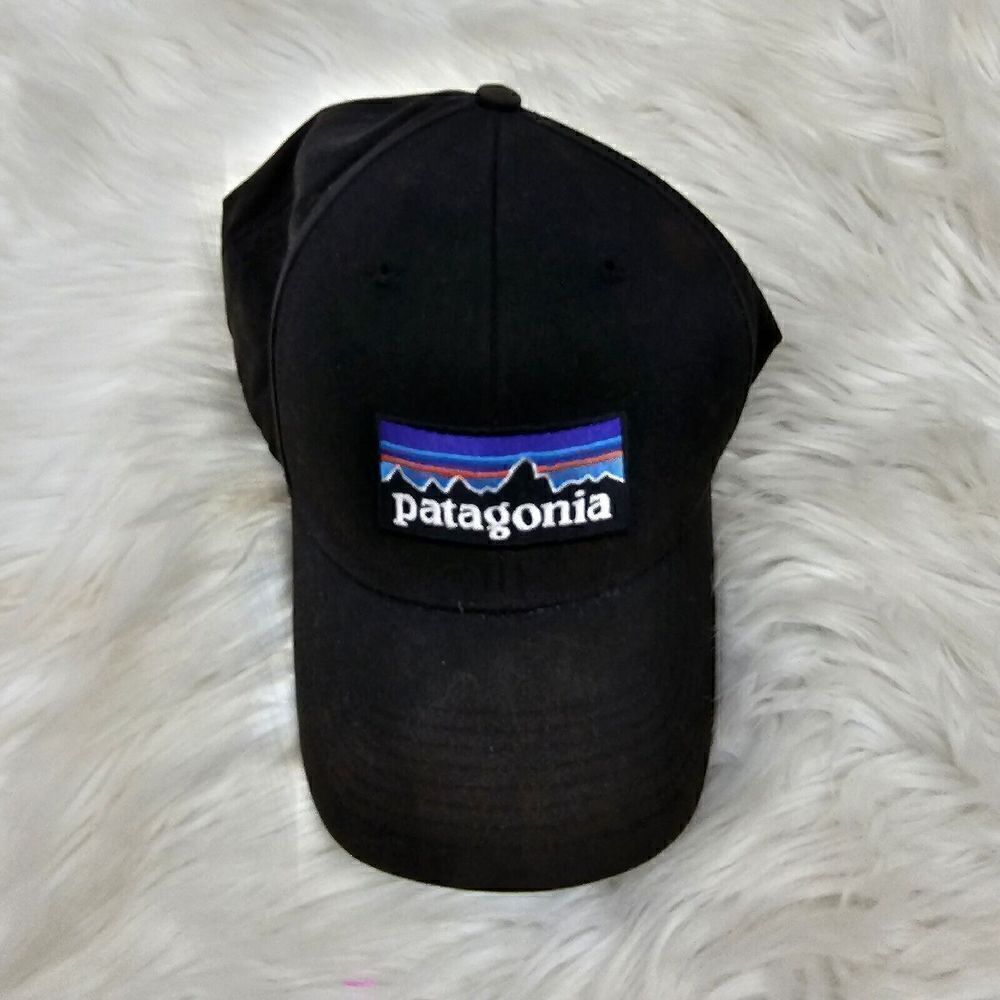 Patagonia Faded Black Snap Back Hat One Size Fits All Ball Cap P-6 Logo